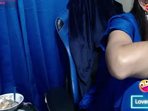 Danielagomez33 online show from February 1, 12:20 am