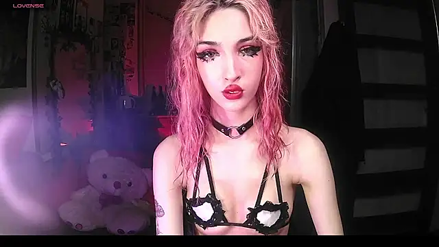 Snapshot of Ink__pleasure chatting on September 19, 11:26 pm Ink pleasure online show from September 19, 11:26 pm