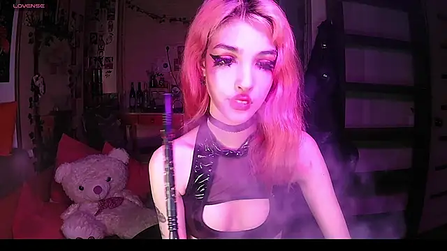 Snapshot of Ink__pleasure chatting on October 8, 12:59 am Ink pleasure online show from October 8, 12:59 am