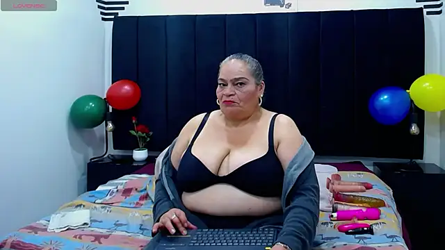 QueenMatturex online show from October 24, 8:05 pm