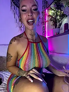 CheekyChels online show from October 9, 9:19 pm