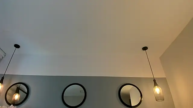 chelsea bolton  online show from February 21, 1:45 pm