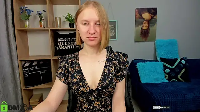 Snapshot of BeautyBlondy chatting on October 6, 5:46 am BeautyBlondy online show from October 6, 5:46 am