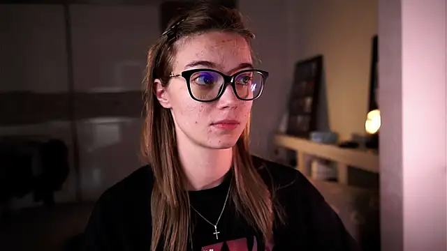 ileanacampbe online show from September 18, 4:55 am