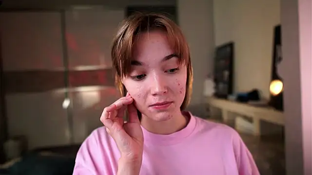 ileanacampbe online show from October 8, 4:50 am