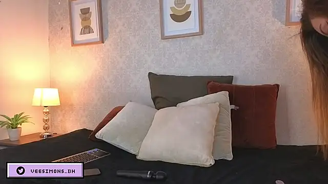 Veronica simons online show from April 14, 9:48 pm