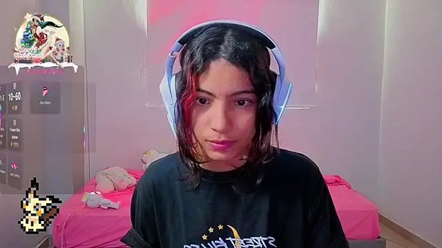 Lovelyamyy online show from December 4, 9:15 pm