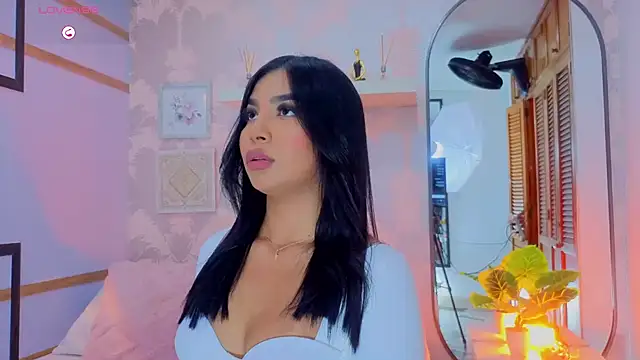 CharlotteGraay online show from March 24, 7:30 pm