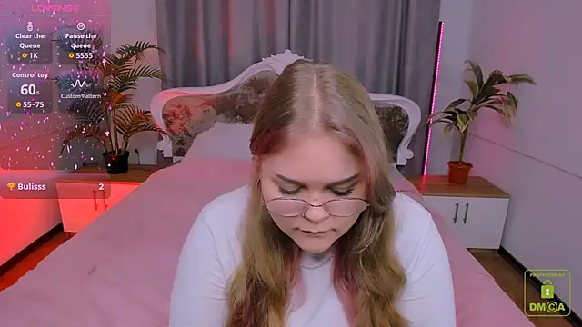 Erica  Alta online show from November 17, 7:09 am