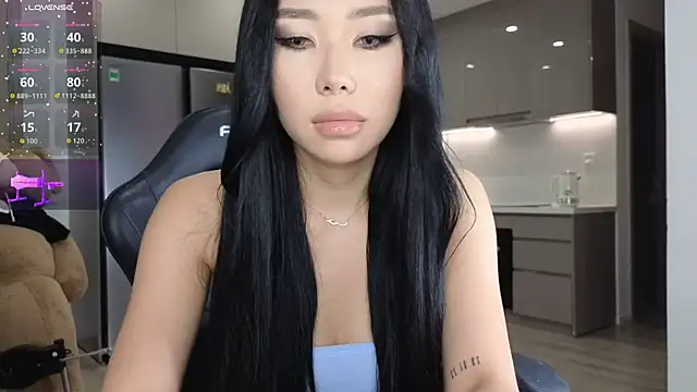 asianqueeny online show from November 15, 9:49 pm