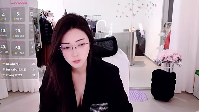 miaomiao-777 online show from May 15, 11:18 pm
