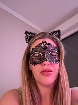 Megan off online show from November 24, 8:22 pm