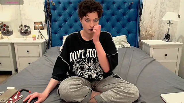 via mayer  online show from March 5, 12:28 am