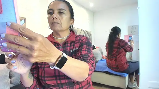 raquell moore online show from March 4, 12:56 pm