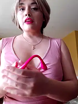 VICKY CAM-PE online show from October 28, 8:25 pm