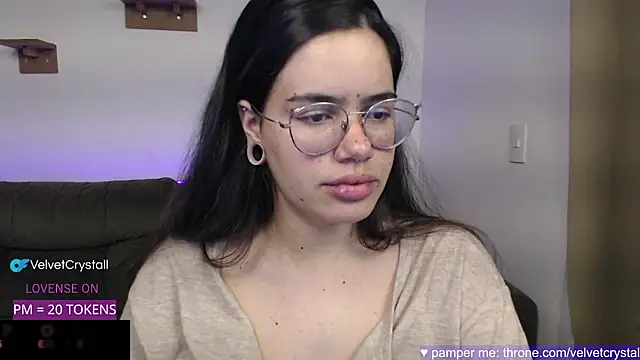 crystalll room online show from December 2, 1:07 am