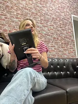 LanaSparks online show from October 24, 4:52 am