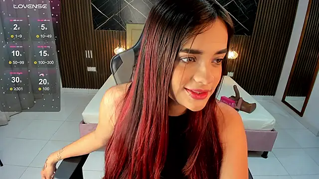 Lolly 18 online show from September 8, 3:11 pm