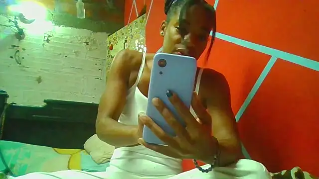 Snapshot of Biancalopez-02 chatting on December 16, 11:43 pm Biancalopez-02 online show from December 16, 11:43 pm