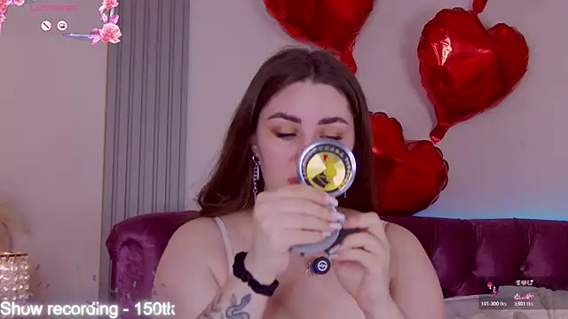 KiraBarlows online show from April 14, 6:52 pm