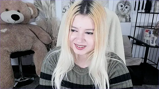 DiaAngell online show from January 13, 11:09 pm