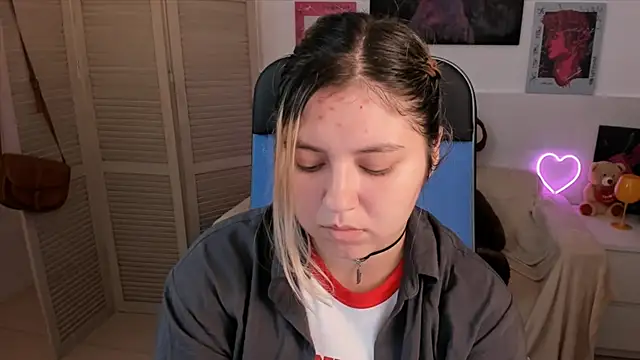 DiaAngell online show from September 23, 5:16 am