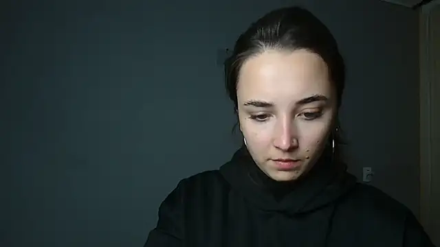 Eva Gloryy online show from October 1, 9:09 pm