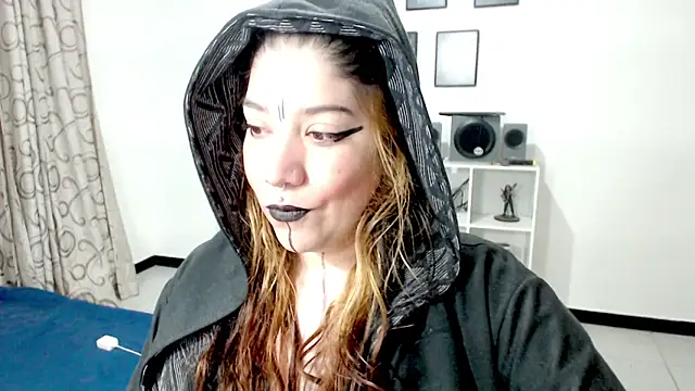 Snapshot of sharonnleon chatting on September 18, 9:52 am sharonnleon online show from September 18, 9:52 am