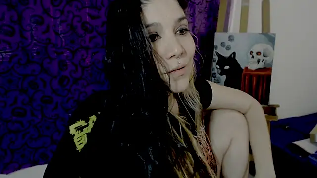Snapshot of sharonnleon chatting on October 10, 9:20 pm sharonnleon online show from October 10, 9:20 pm