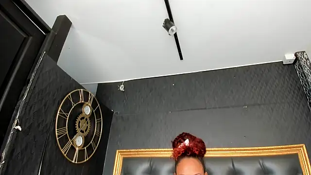 Snapshot of DalayMoore chatting on September 23, 7:45 pm DalayMoore online show from September 23, 7:45 pm