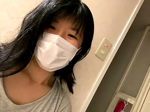 Snapshot of riri_riri_jp chatting on September 30, 11:49 am riri riri jp online show from September 30, 11:49 am