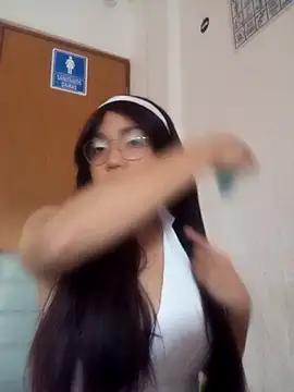 criscrispdv online show from March 2, 11:21 pm