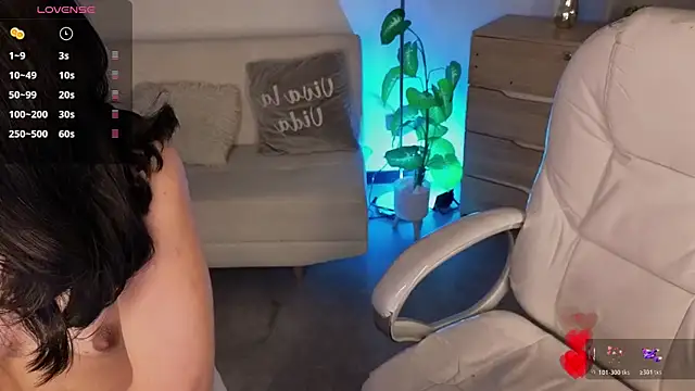 Nicole Foxx  online show from March 16, 7:51 pm