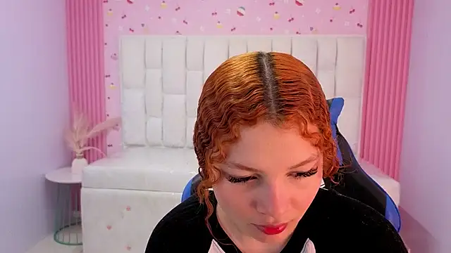 shalon diaz s online show from April 8, 1:13 pm