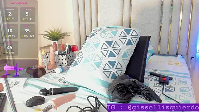 Snapshot of Liincostelloo chatting on September 23, 8:07 pm Liincostelloo online show from September 23, 8:07 pm