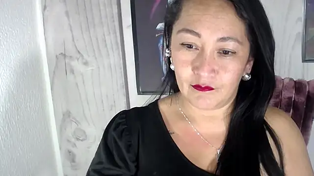 Snapshot of JULIANAWET69 chatting on September 23, 12:20 am JULIANAWET69 online show from September 23, 12:20 am