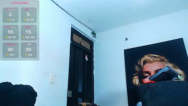 licy blonde hot online show from November 22, 5:21 am