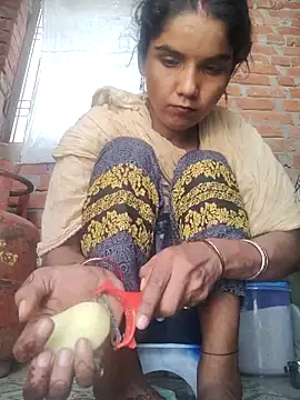 Snapshot of Sexy_Tanya69 chatting on October 13, 4:59 am Sexy Tanya69 online show from October 13, 4:59 am