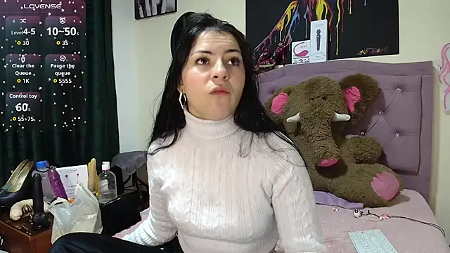 Emmie Hot online show from December 2, 12:18 pm