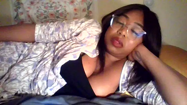 angeliquebelcali online show from November 7, 4:40 am