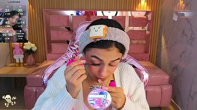 lilith petit sub online show from October 31, 3:30 am