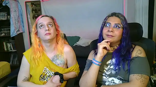 Evelan420 online show from February 5, 8:45 pm