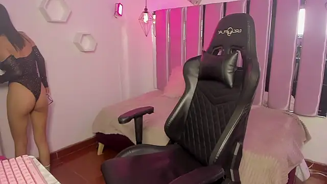 Belinda Braund online show from September 19, 3:38 am