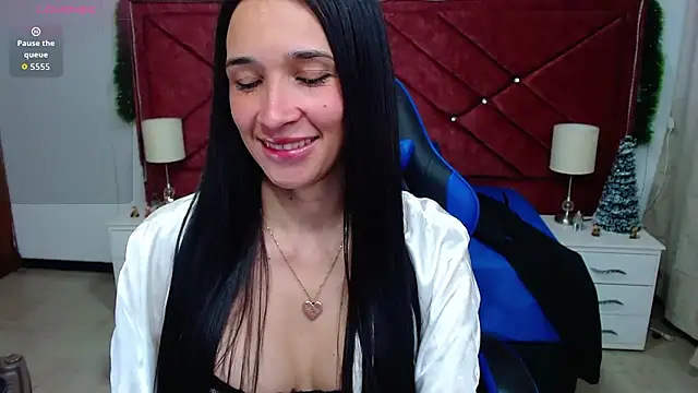 victoria adams07 online show from December 16, 8:47 pm