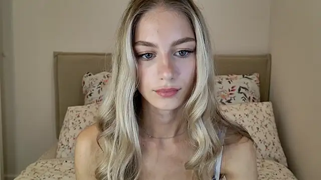 Snapshot of GabriellaOlsen chatting on September 15, 10:23 am GabriellaOlsen online show from September 15, 10:23 am