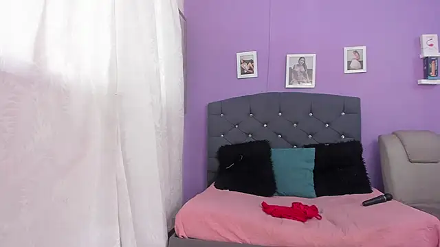 celesstte 00 online show from September 11, 1:55 pm