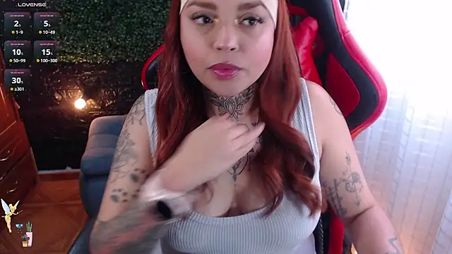 natyk m online show from November 26, 5:03 pm