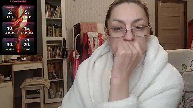 Soffya Soy online show from February 4, 6:00 pm