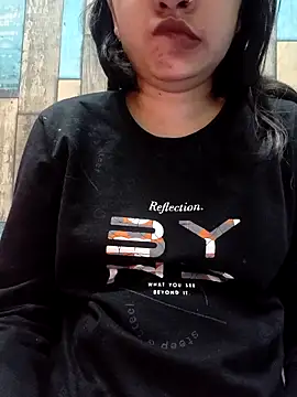 cute IndianBabe online show from December 18, 12:37 am