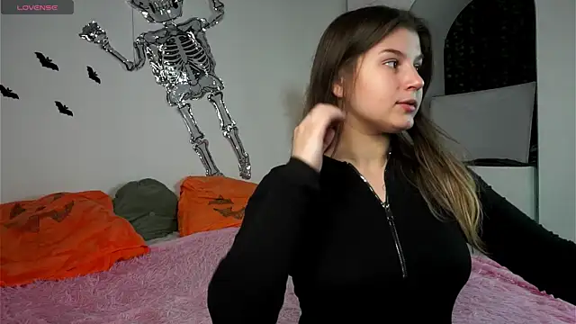 nawuwu online show from November 2, 1:03 pm